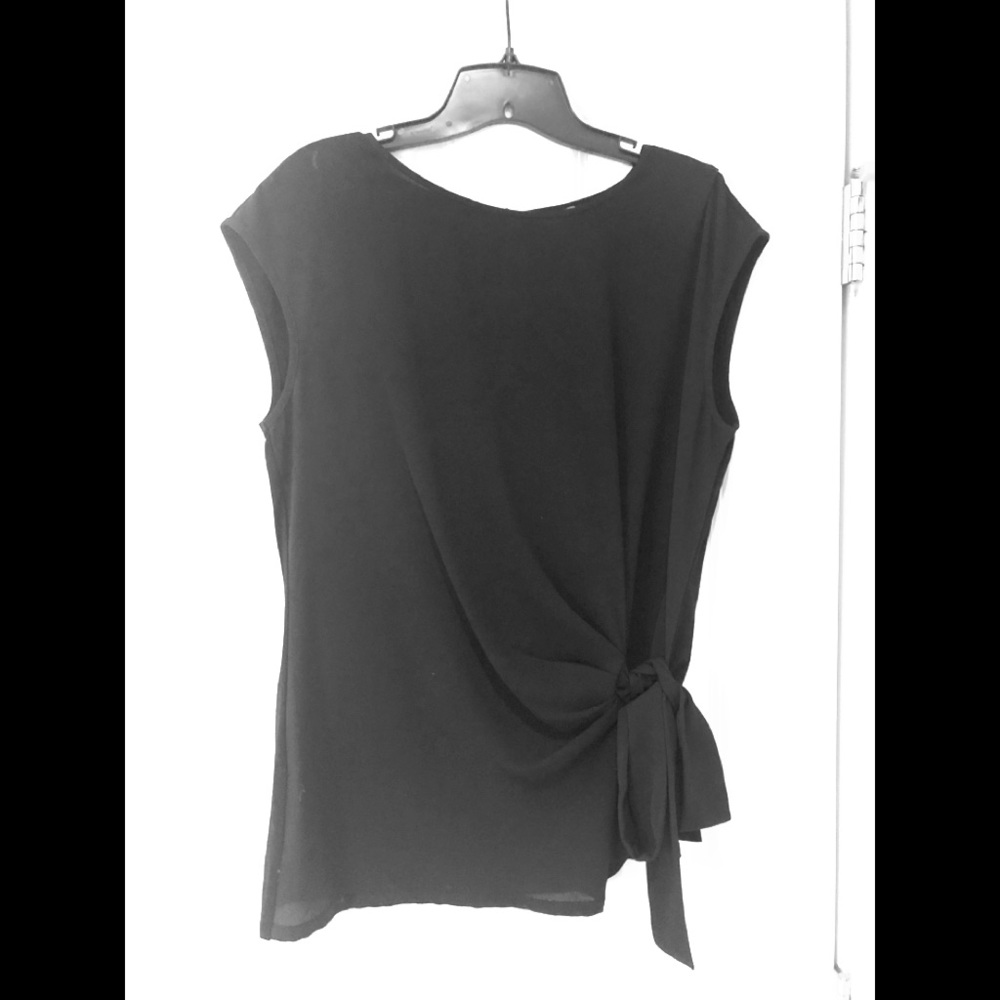 Vince Camuto Crepe Tie Waist Top